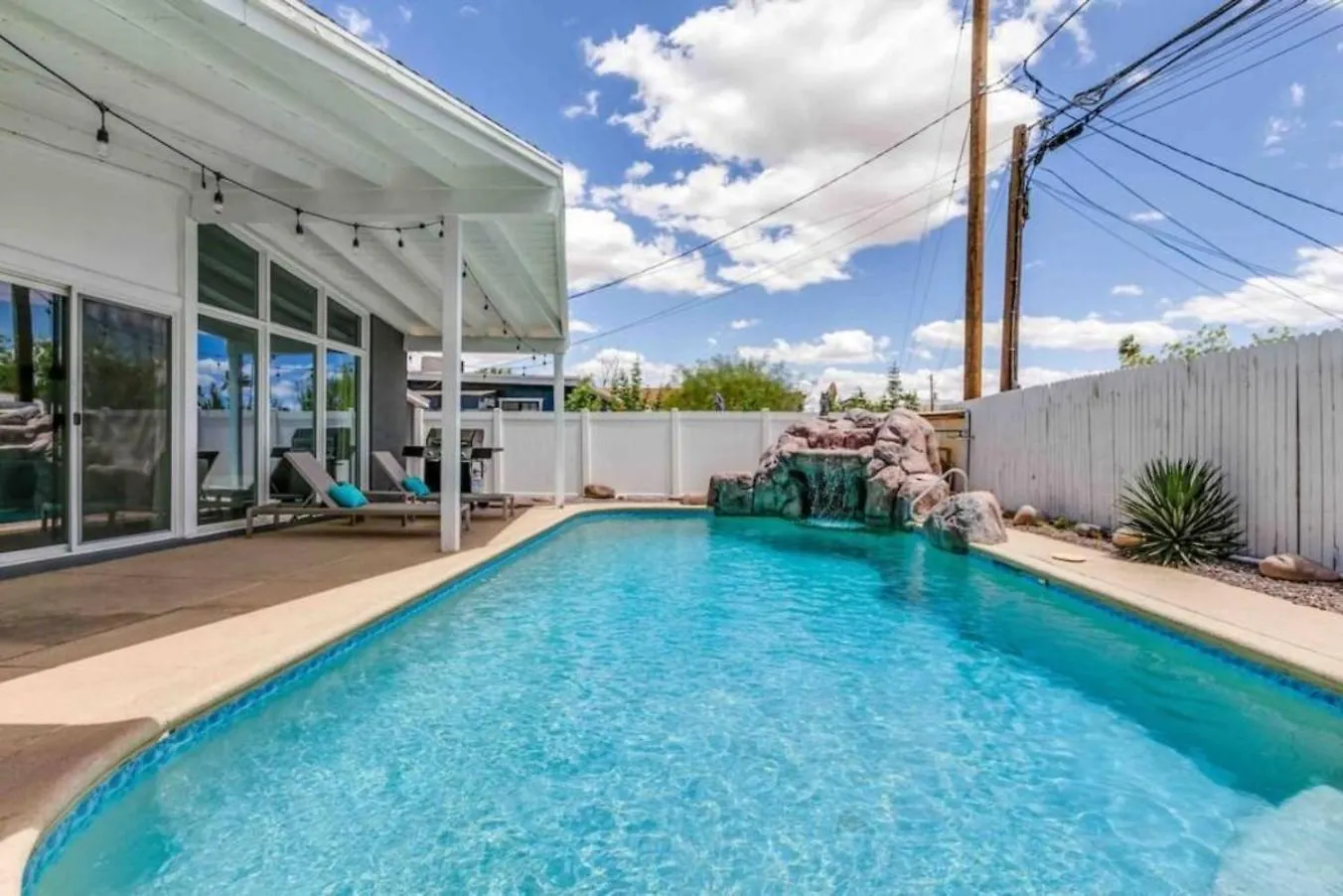 Nyaraló Walk To Old Town, Free Heated Pool W Waterfall Scottsdale